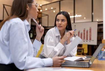 persona-que-trabaja-en-la-oficina